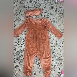 3-6mo Mud Pie outfit. Worn once. Perfect condition